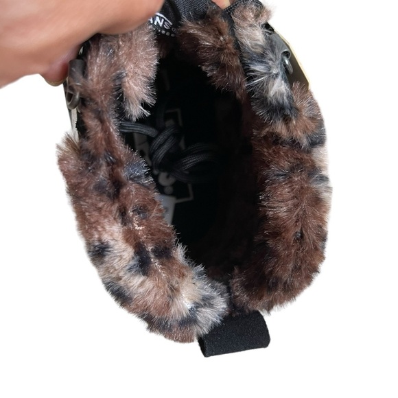 Vans Ward Hi MTE High Top Suede Sneakers Leopard Fur Women’s Size 7.5 Black - Picture 8 of 9